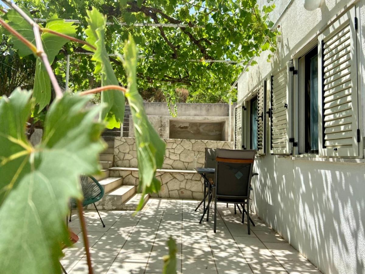 Apartments Tri Zala Zrnovo Exterior foto